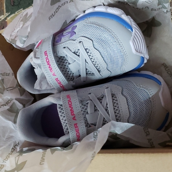 UNDER Armour Girls Sneakers - Picture 5 of 5